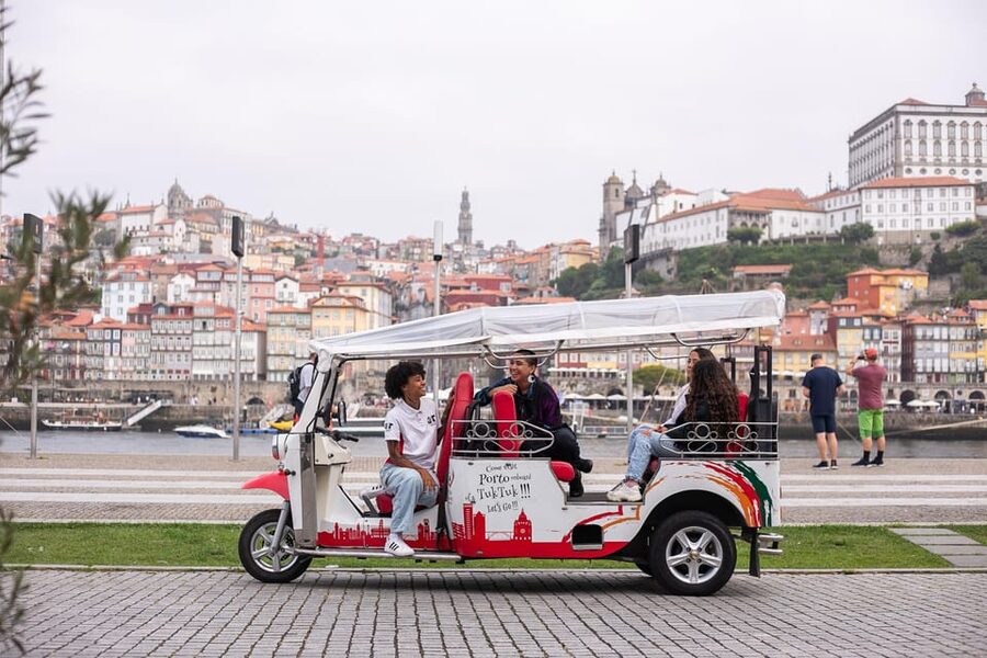 Oporto Tuk-Tuk Tour: Fast, Fun & Flexible – 1H to Full Day! - Timing, comfort, and access
