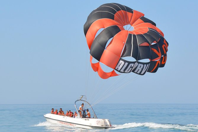 Parasailing from Vilamoura - The first boat ride sets the pace