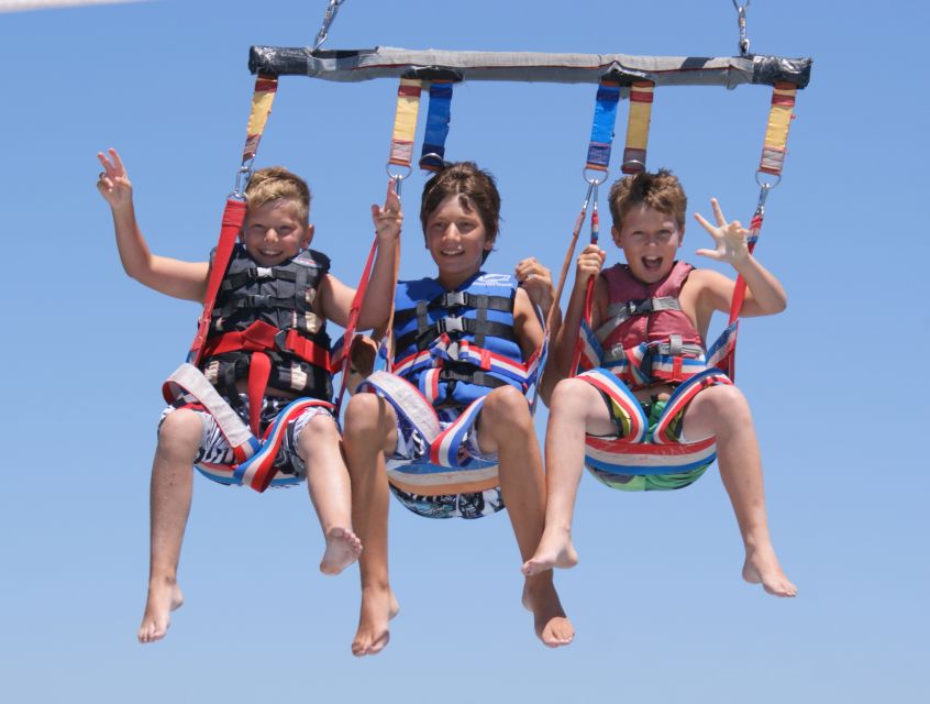 Parasailing Vilamoura - Why families like this Vilamoura activity