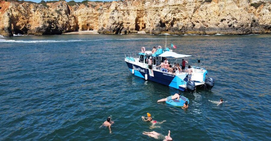 Ponta da Piedade: Half-Day Cruise with Lunch from Lagos - Crew service, music, and the feel onboard