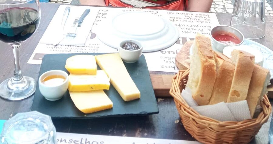 Ponta Delgada: Fat Dolphin Food Tours - Why the restaurant lunch is the real centerpiece