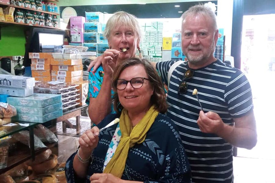 Ponta Delgada: Fat Dolphin Food Tours - Mercado da Graça and the taste of São Miguel pineapple