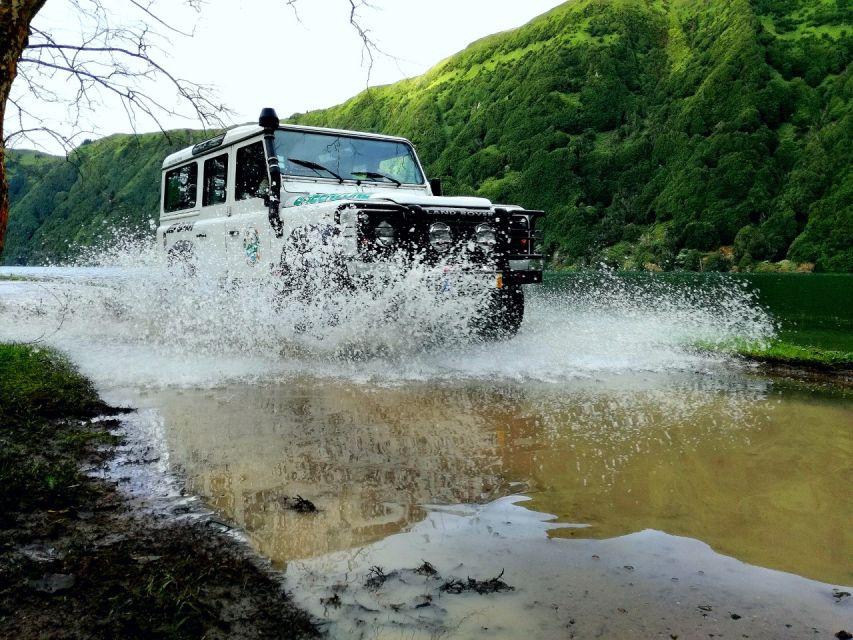Ponta Delgada: Full-Day Sete Cidades 4X4 Tour with Lunch - Why a 4x4 Is the Right Way to See São Miguel