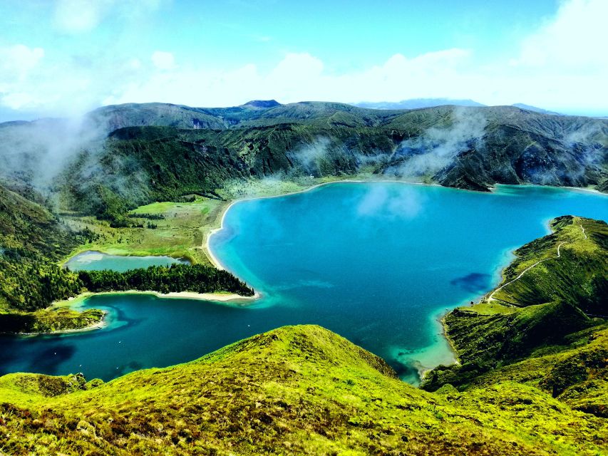Ponta Delgada: Full-Day Sete Cidades 4X4 Tour with Lunch - São Nicolau Church and a Short Break Inside the Crater