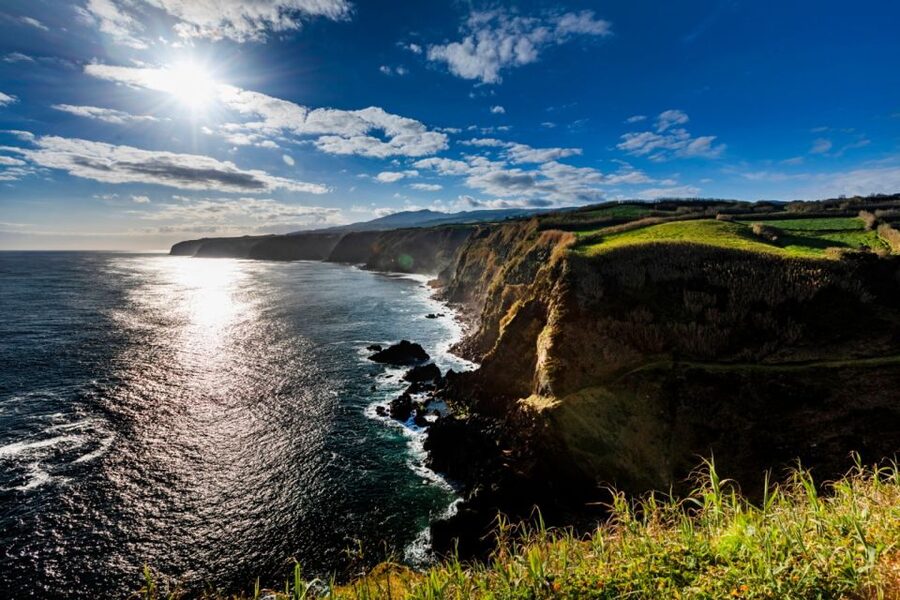 Ponta Delgada: Hidden Gems of São Miguel Full-Day Van Tour - Lunch at a local restaurant