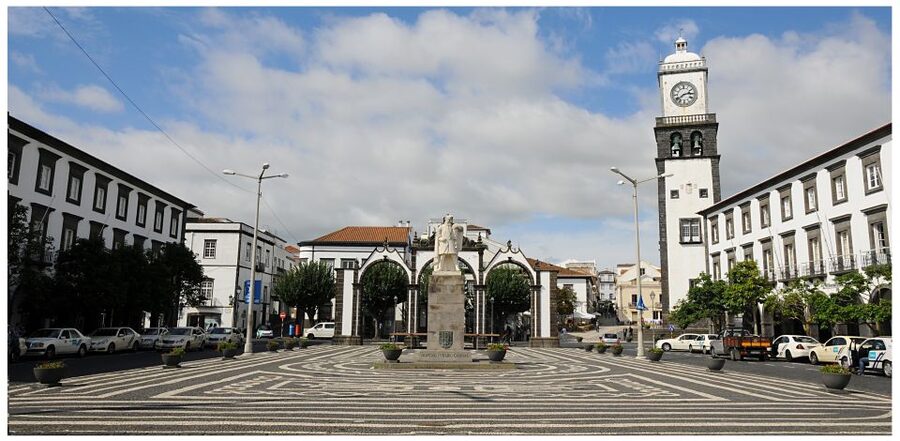 Ponta Delgada: Historical Walking Tour - Starting beside the Ernesto do Canto Public Library