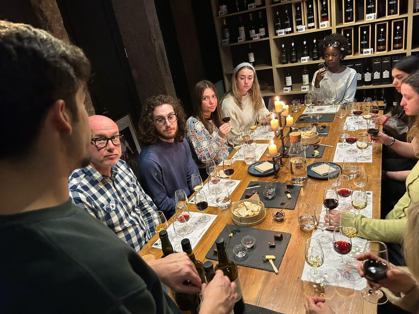 Port Wine class with 3 or 5 Port tasting and pairings - A Port lesson across from Palácio da Bolsa