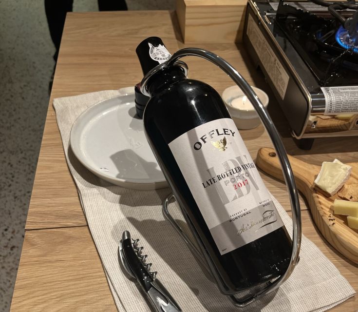 Port Wine class with 3 or 5 Port tasting and pairings - Portuguese snacks are part of the lesson