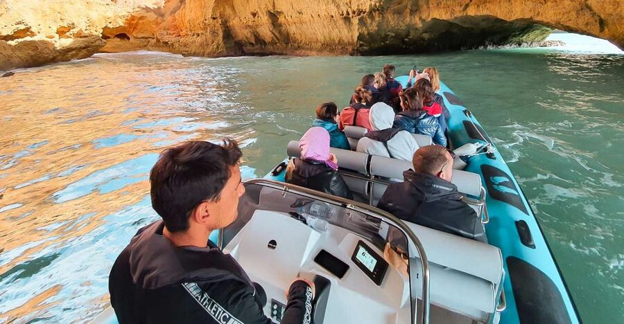 Portimão: Benagil Cave and Praia de Marinha Boat Tour - Setting out from the São Francisco convent ruins