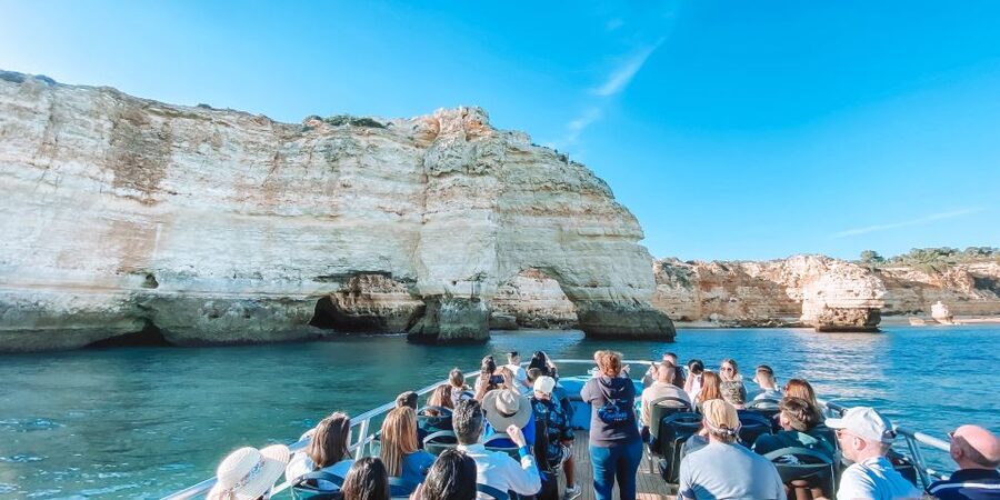 Portimão: Benagil Caves & Dolphins Watching with Biologist - Is $47 a good value?