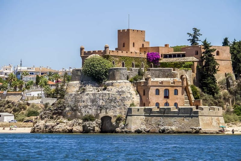 Portimão: Benagil Caves Speed Boat Tour with Sunset Option - What the $23 price delivers
