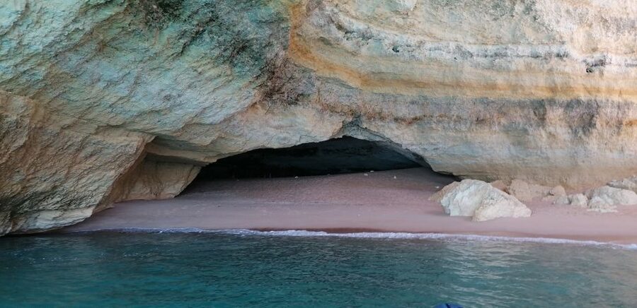 Portimão: Benagil Sea Caves Speedboat Adventure Tour - Paradise Cave and Carvoeiro’s dramatic shore