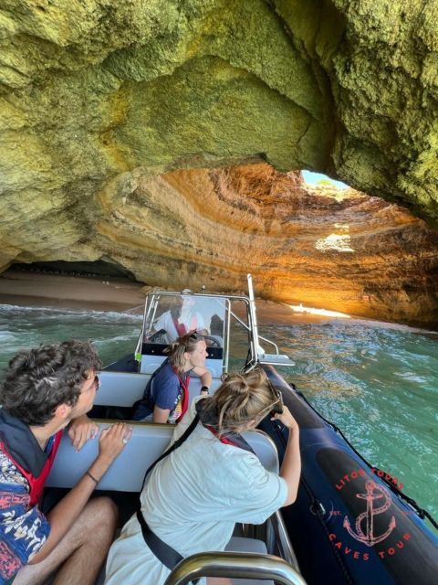 Portimao: Boat trip to the Benagil Cave - The guide makes the difference
