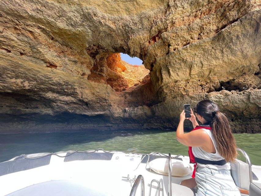 Portimao: Boat trip to the Benagil Cave - Praia dos Caneiros and the secret beach feeling