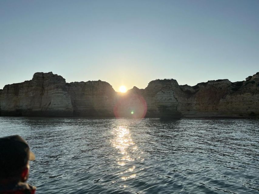 Portimao: Boat trip to the Benagil Cave - Entering the Benagil Sea Cave