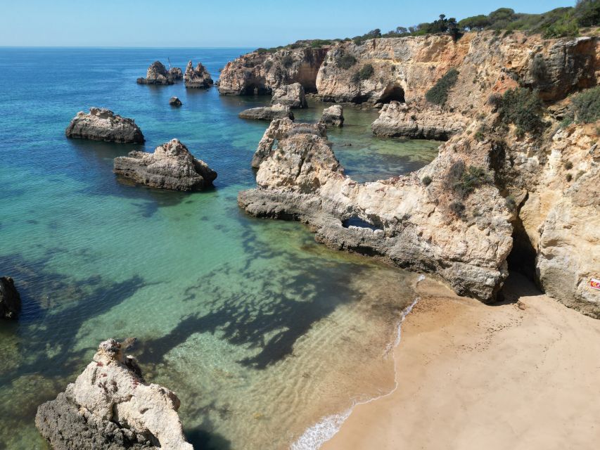 Portimão: Small Group Kayak Cave and Cliff Tour - What the small group really changes