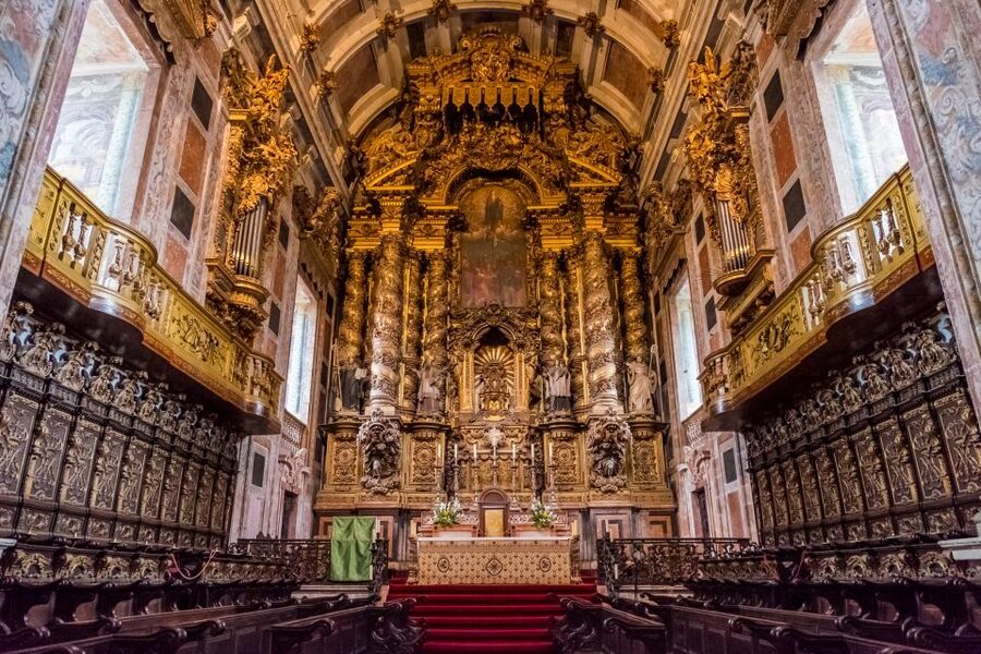 Porto: 3-Hour Guided City Highlights Walking Tour - Down toward Miragaia and the Douro River
