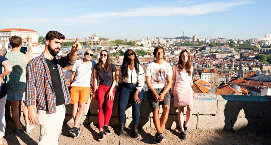 Porto: 3-Hour Guided City Highlights Walking Tour - Porto Cathedral and the city’s beginnings