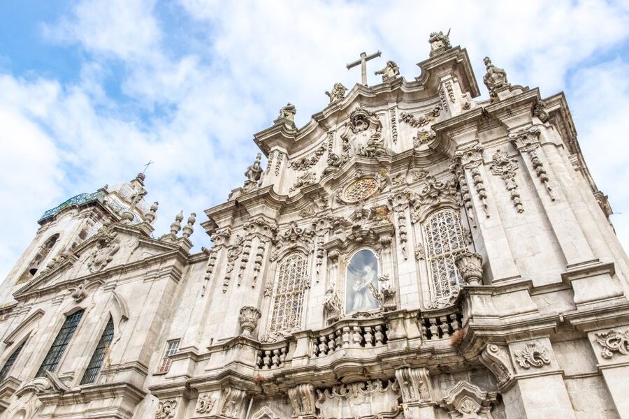 Porto: 3-Hour Guided City Highlights Walking Tour - São Bento Station and Porto’s blue-and-white story