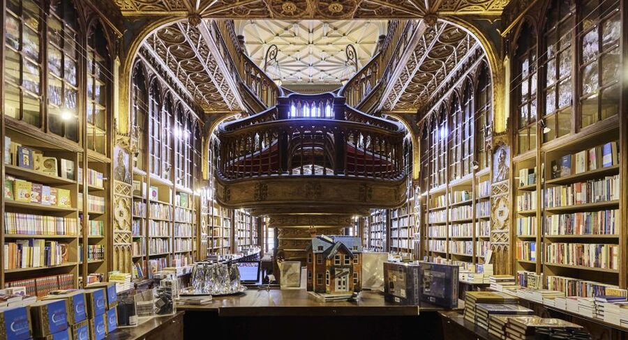 Porto: 3-Hour Walking City Tour & Lello Bookstore Visit - Key points at a glance
