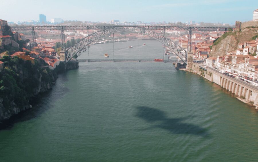 Porto: 5D Flight over de City for all family. - What you will see from the dragon’s view