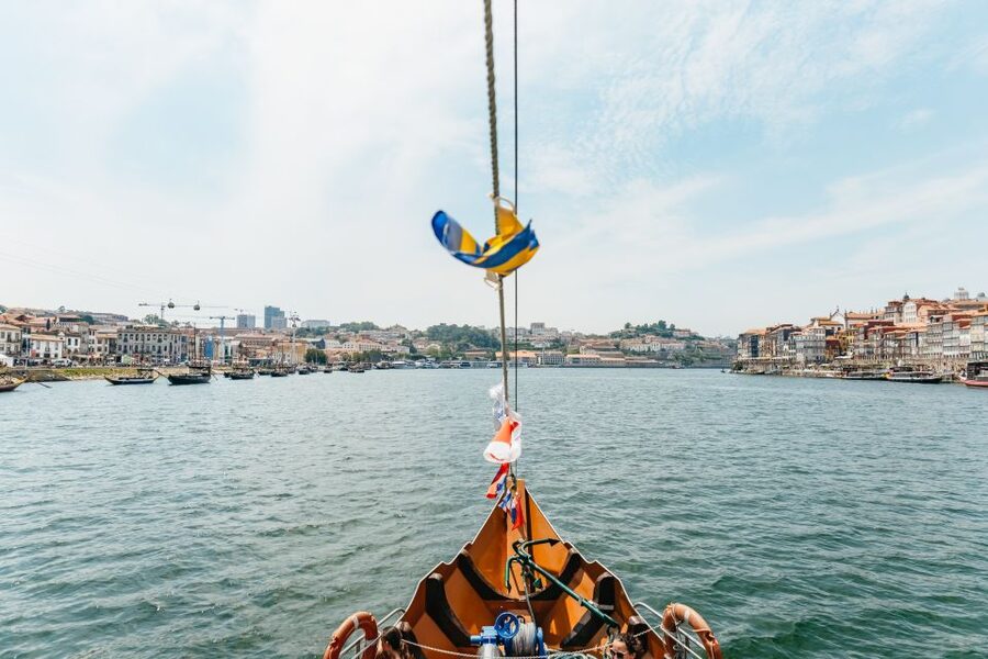 Porto: 6 Bridges Douro River Cruise - Downstream Toward the Douro’s Mouth