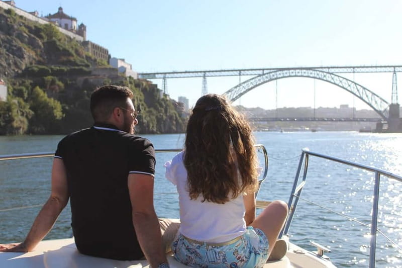 Porto: 6 Bridges Yacht Cruise with Local Wine & Snacks - Freixo Marina: the practical starting point