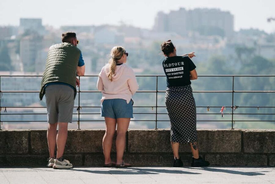 Porto and Foz: Private Douro City Tour in an Electric Ford T - The guides make the private format worthwhile