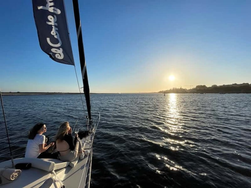 Porto: Best Charming Sailboat Cruise Sunset - Dom Luís Bridge and Ribeira from the river