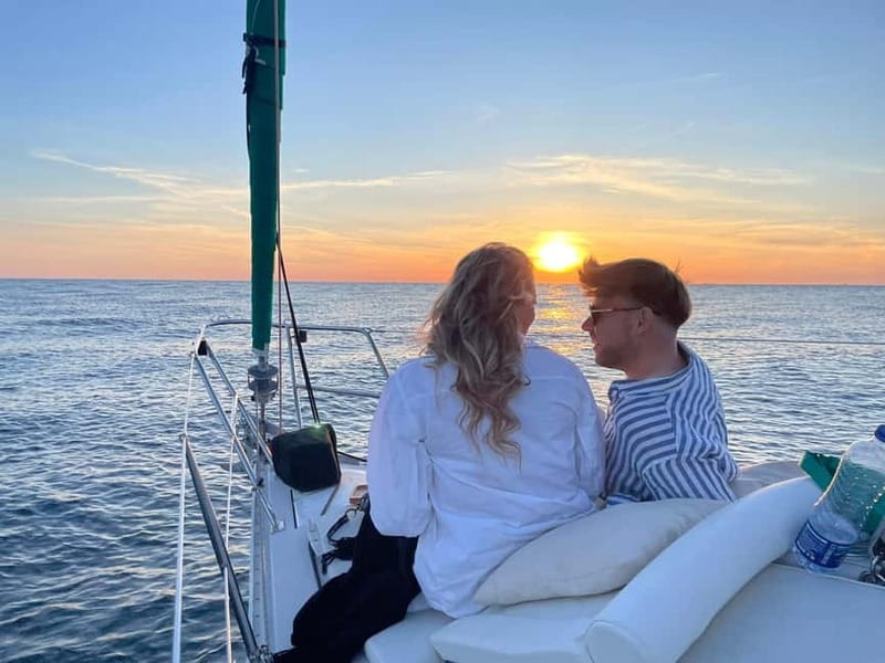 Porto: Best Charming Sailboat Cruise Sunset - Marina da Afurada and the first stretch upriver
