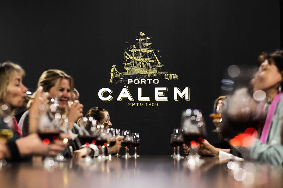 Porto: Cálem Cellar Tour, Interactive Museum & Wine Tasting - Inside the historic Cálem cellars