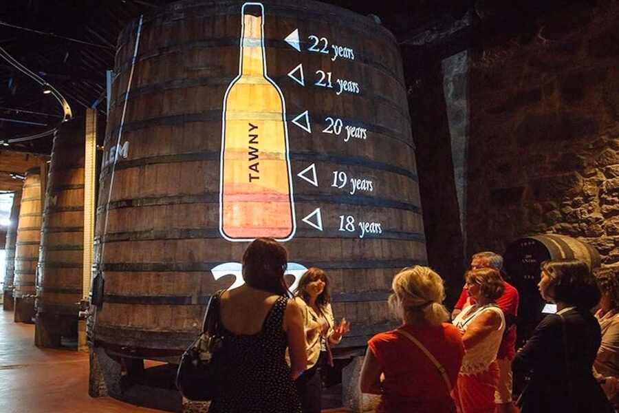 Porto: Cálem Cellar Tour, Interactive Museum & Wine Tasting - Who will get the most from Cálem