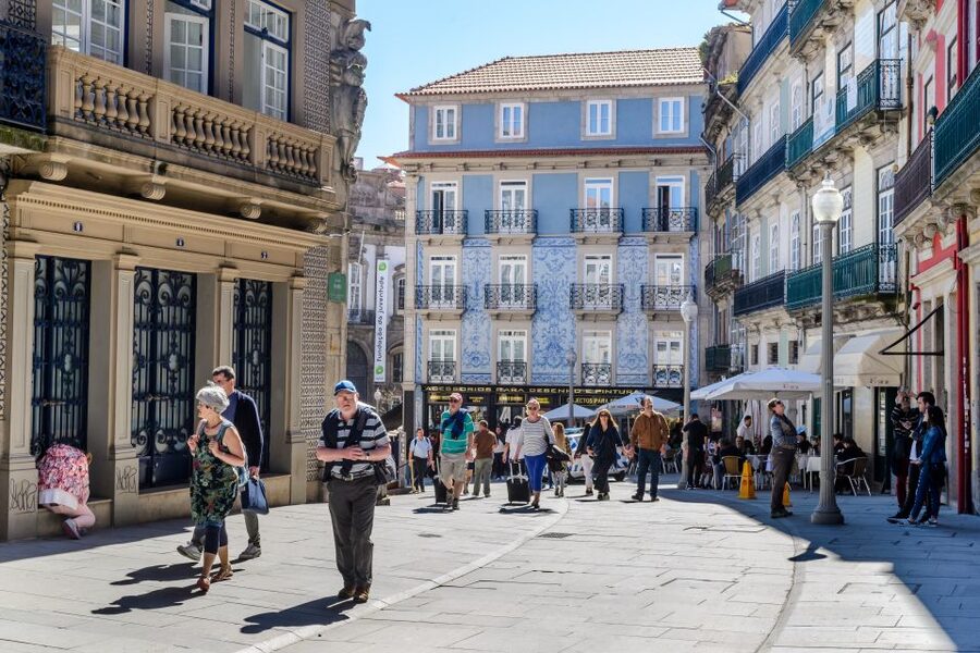Porto Card Walker (1, 2, 3 or 4 Days) - Discounts at Clérigos, Palácio da Bolsa, and Port cellars
