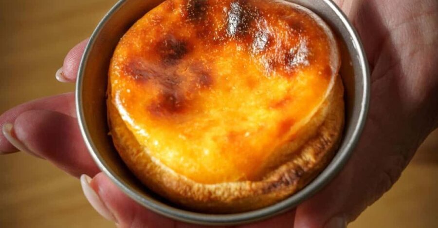 Porto center- Workshop “A nata do BJ” making pasteis de nata - The language issue deserves attention