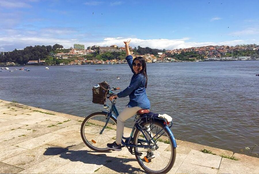 Porto: City Bike Rental - Picking up your bike in Miragaia