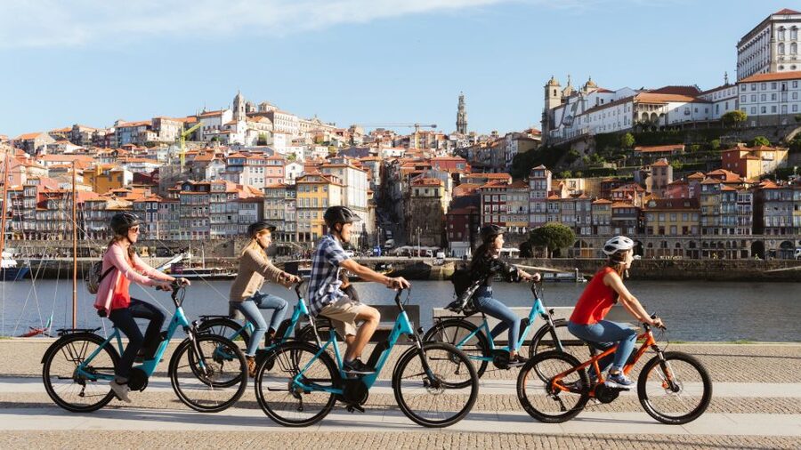 Porto: City Highlights 3-Hour Guided Electric Bike Tour - Porto Cathedral and the final views