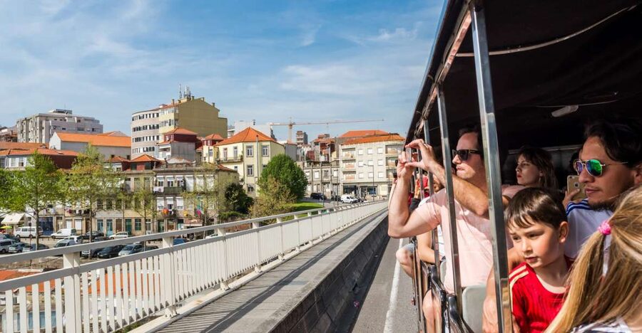 Porto: City Train Tour, River Cruise & Wine Cellar - Starting beside Porto Cathedral