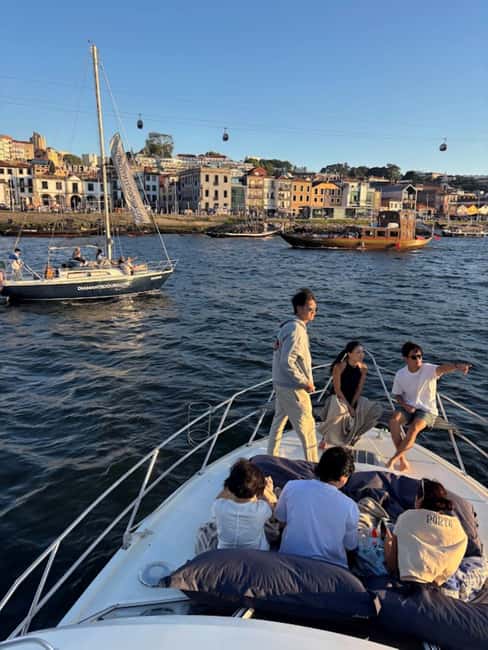 Porto: City Views or Sunset Tour with Drinks - What the $46 price includes