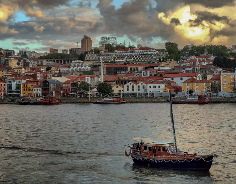 Porto: Classic Sailboat Cruise Along the Douro River - Maria Pia Bridge and the run toward Freixo