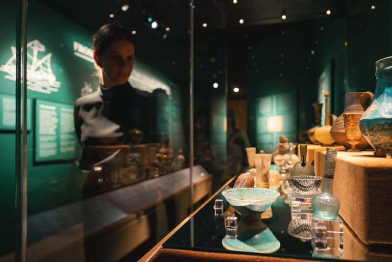 Porto: Combined Ticket for WOW Cultural District - The Art of Drinking places vessels at center stage
