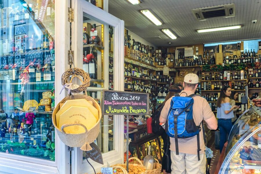 Porto: Delicious Food and Wine Walking Tour - Cafés, taverns and old local shops