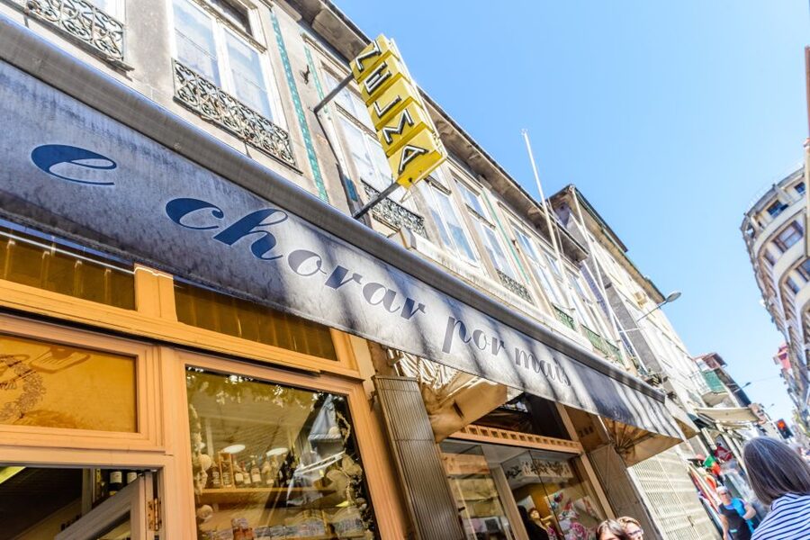 Porto: Delicious Food and Wine Walking Tour - Why the guides matter so much