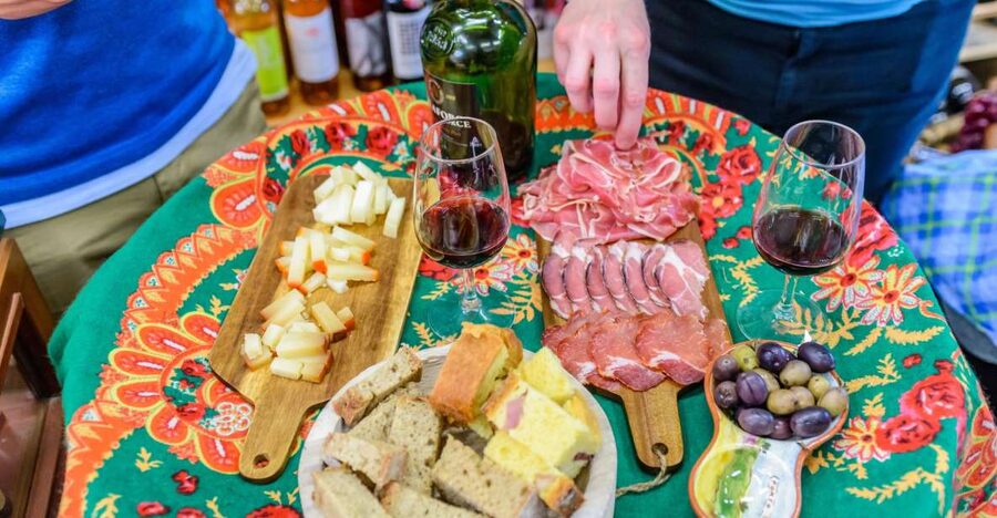 Porto: Delicious Food and Wine Walking Tour - Dietary needs and family considerations