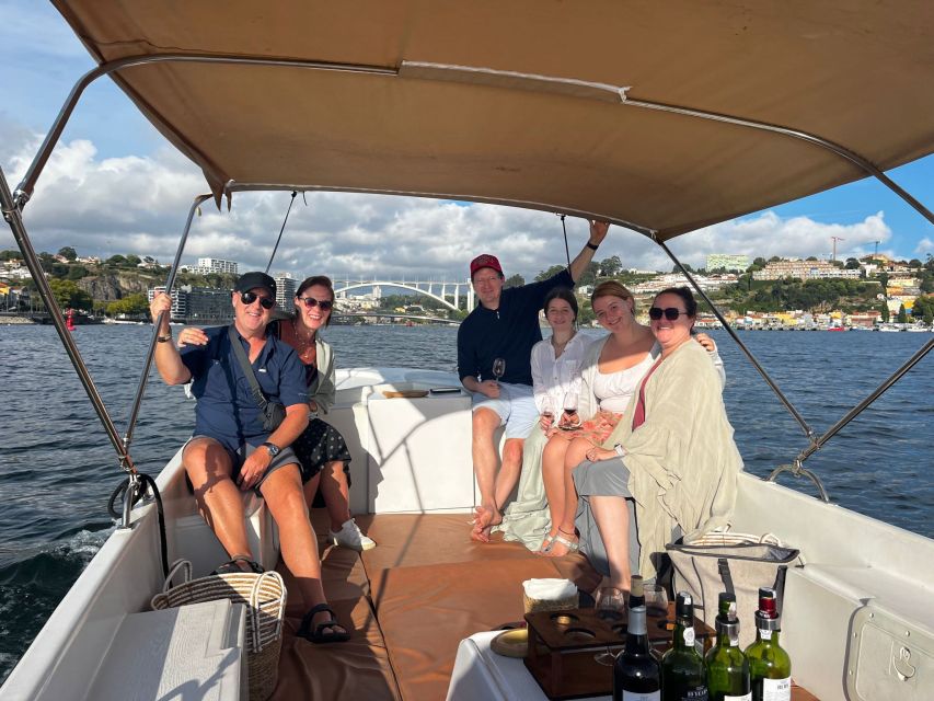 Porto: Douro River Boat Cruise with Port Wine Tasting - Ribeira, Porto, and the city from the water