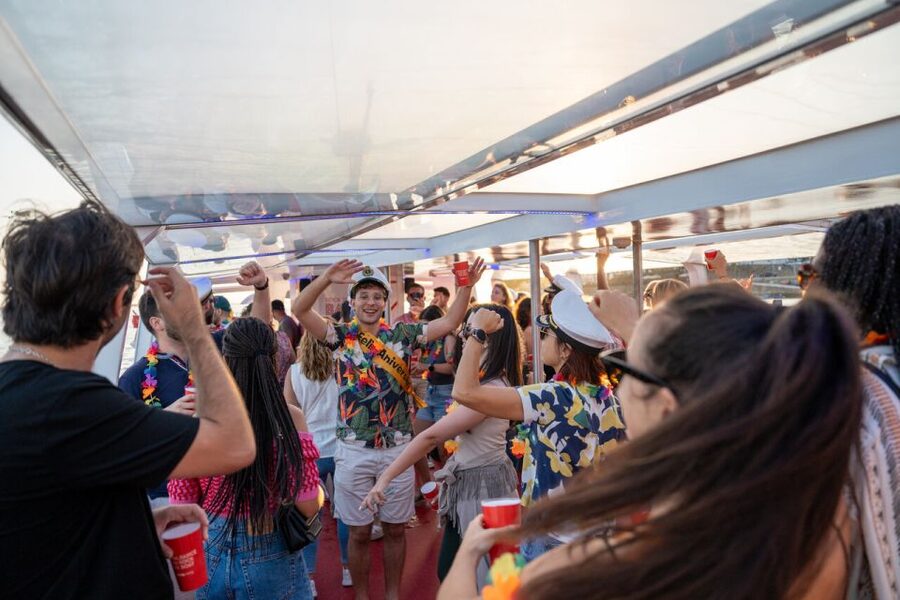 Porto: Douro River Party Boat with Sunset Option & 6 Bridges - Timing, weather, and simple planning tips