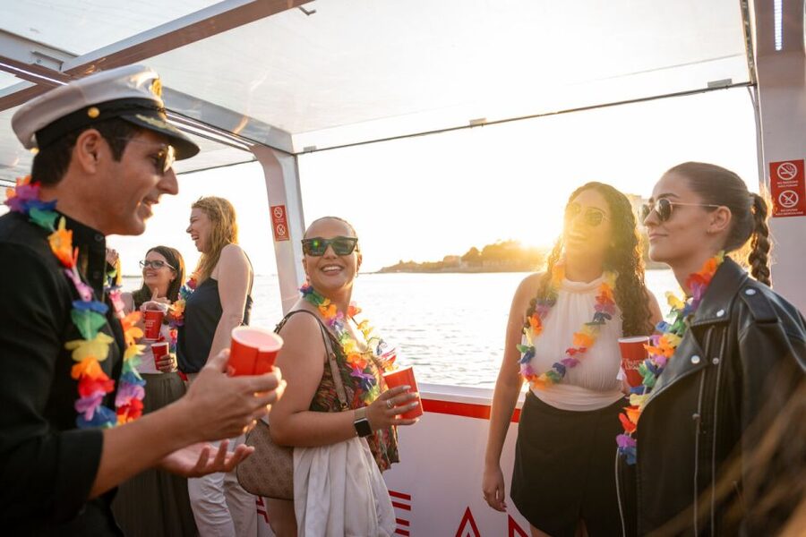 Porto: Douro River Party Boat with Sunset Option & 6 Bridges - What this Porto party boat is really like
