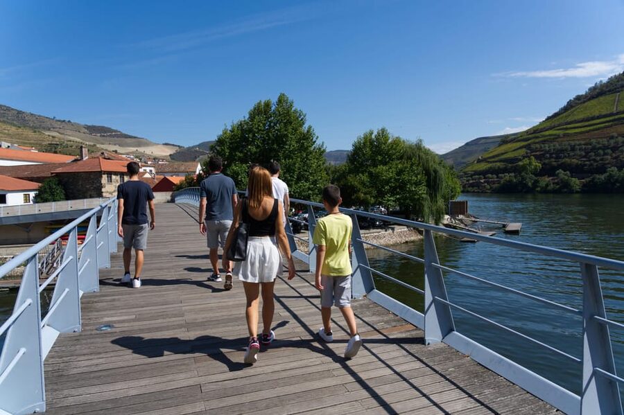 Porto: Douro Valley & Amarante Wine, Food & River Tour - Pinhão and a private Douro River cruise