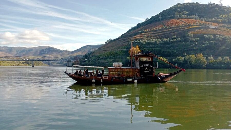 Porto: Douro Valley Vineyards Tour with Lunch & River Cruise - A slow hour on the Douro River