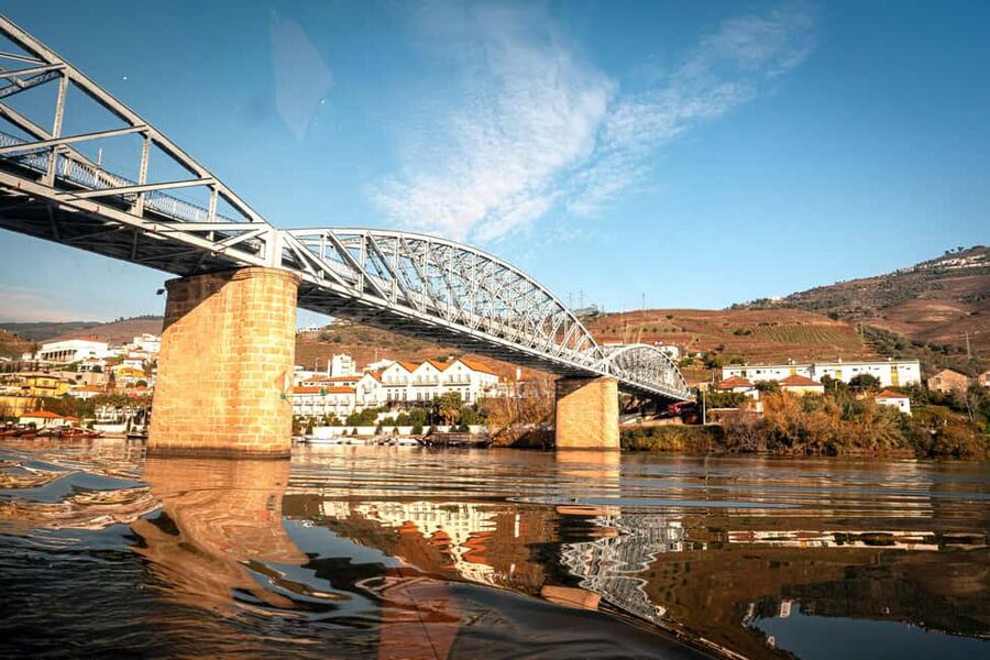 Porto: Douro Wine Tour with Lunch and River Cruise - Why the Douro Valley deserves a full day