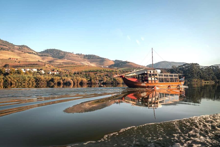 Porto: Douro Wine Tour with Lunch and River Cruise - First winery: start with Port and Douro wine